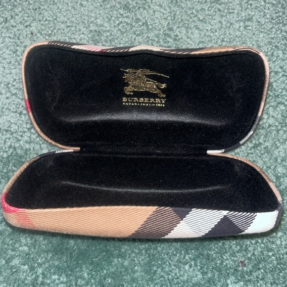Authentic Burberry Sunglasses Case - Picture 6 of 6